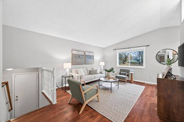 2606 Copper Cliff TRL, Woodbury, MN 55125