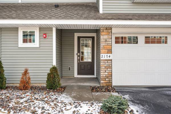 2174 Bay DR, Lino Lakes, MN 55038