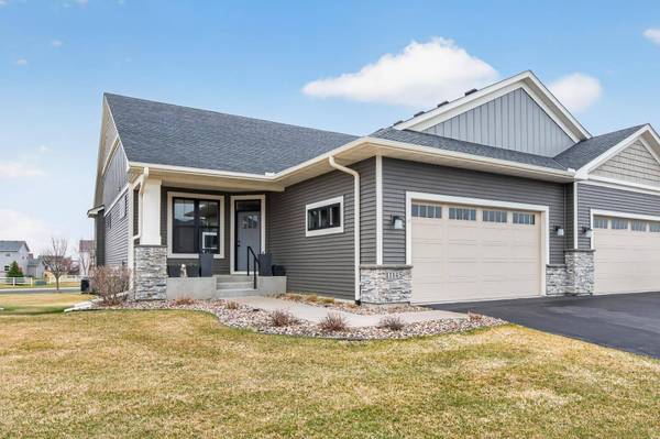 11145 6th Street CIR N, Lake Elmo, MN 55042