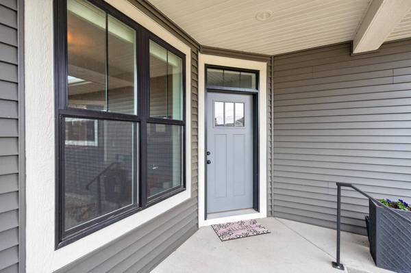 11145 6th Street CIR N, Lake Elmo, MN 55042