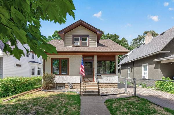 1253 Selby AVE, Saint Paul, MN 55104