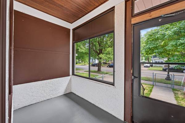 1253 Selby AVE, Saint Paul, MN 55104