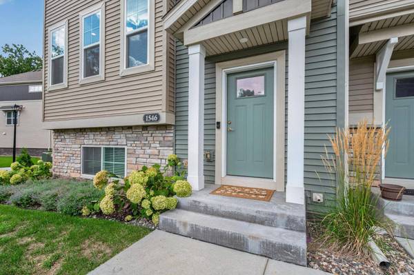1546 Timberwood Lane, Saint Paul, MN 55118