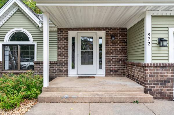 872 Winterberry CT, Woodbury, MN 55125