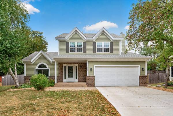 872 Winterberry CT