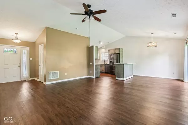 5981 Sycamore Forge LN, Indianapolis, IN 46254