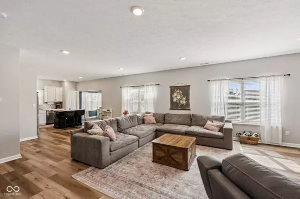 6611 Honeysuckle WAY, Pendleton, IN 46064