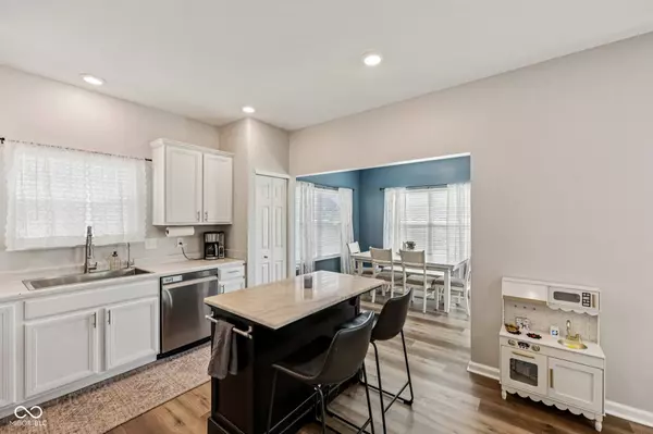 6611 Honeysuckle WAY, Pendleton, IN 46064