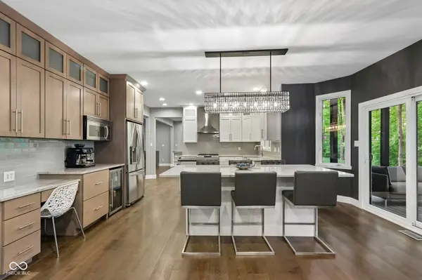 10116 Brooks School RD, Fishers, IN 46037