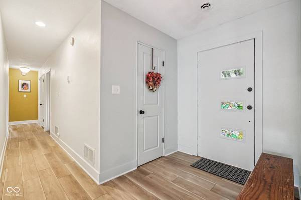 7277 N College AVE, Indianapolis, IN 46240