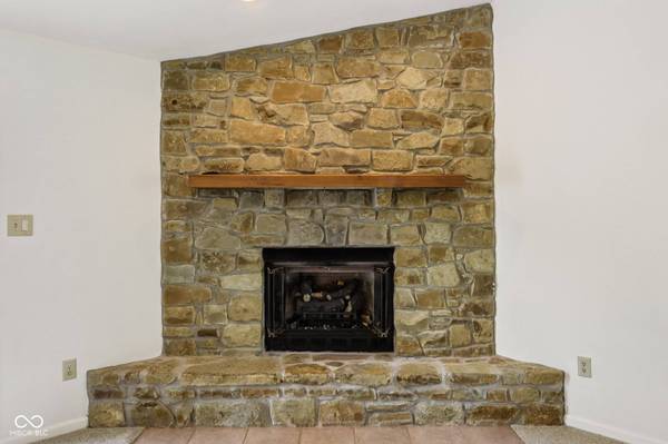 162 Hickorywood CT, Brownsburg, IN 46112