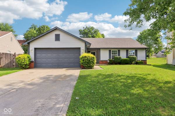 5981 Sycamore Forge LN, Indianapolis, IN 46254