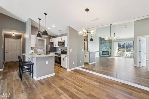 12515 Timber Creek DR #Unit 11, Carmel, IN 46032