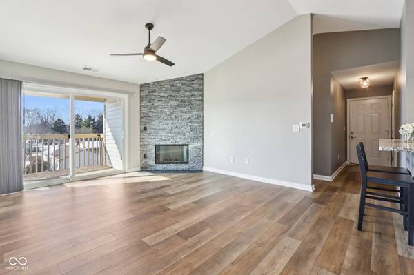 12515 Timber Creek DR #Unit 11, Carmel, IN 46032