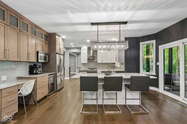 10116 Brooks School RD, Fishers, IN 46037