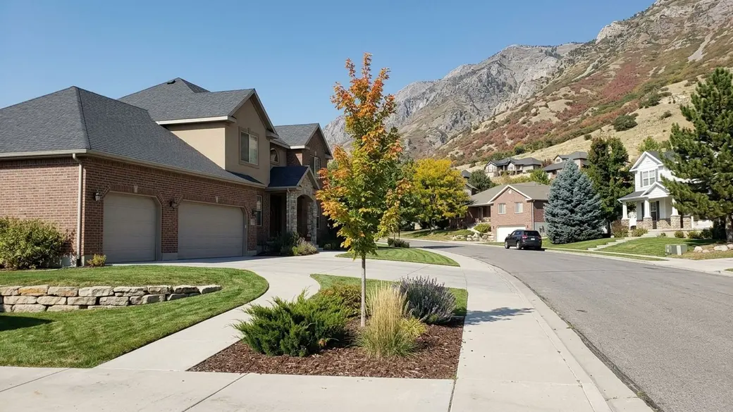 Living in Oakridge Estates, Layton, UT: Homes, Costs, and Local Life