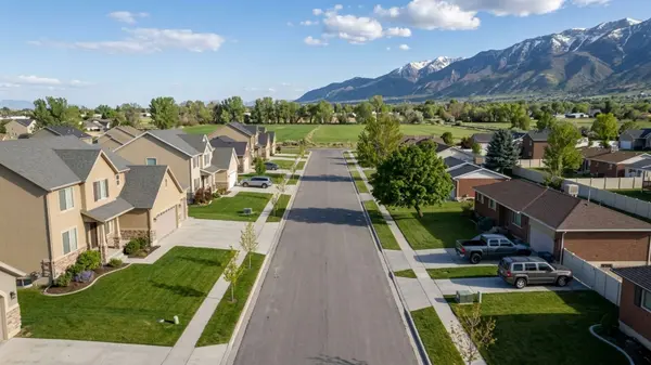 Housing and Daily Life in West Layton, UT,Doug Cary