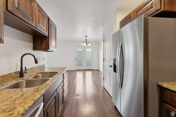 1744 E WHITETAIL DR #52, Layton, UT 84040