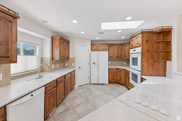 2828 W GENTILE ST, Layton, UT 84041