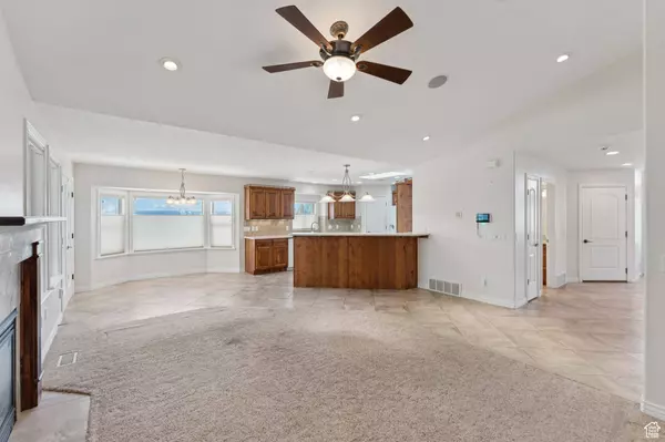 2828 W GENTILE ST, Layton, UT 84041