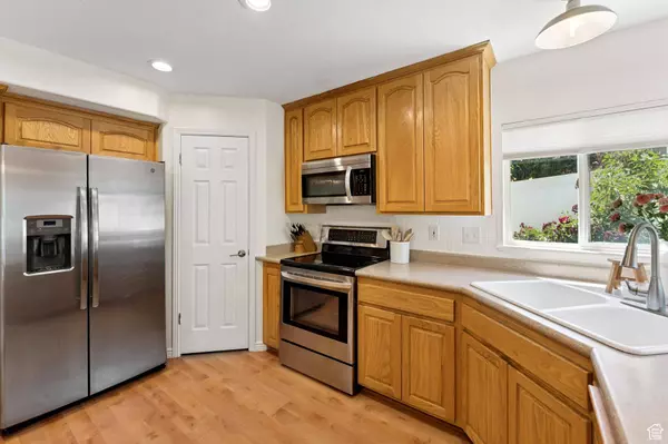 2401 N 1400 E, Layton, UT 84040