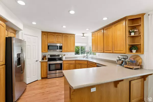 2401 N 1400 E, Layton, UT 84040