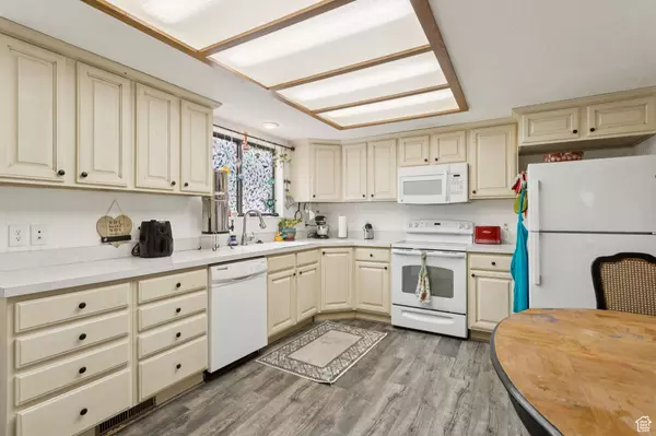 491 W 1175 N, Centerville, UT 84014