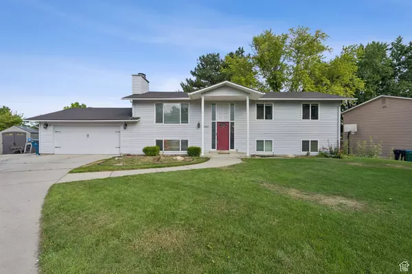 8480 S CORNELL DR, Sandy, UT 84094