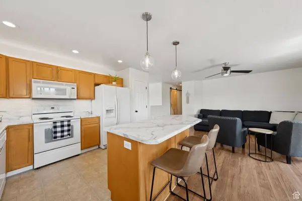 975 W FOXBORO DR, North Salt Lake, UT 84054