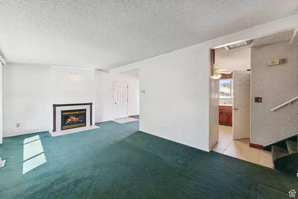 5689 S SPACERAMA DR W, Murray, UT 84123