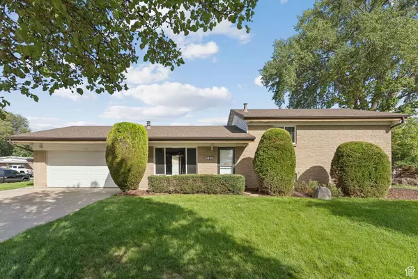 5689 S SPACERAMA DR W, Murray, UT 84123