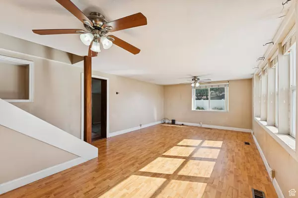 2184 W GENTILE ST, Layton, UT 84041