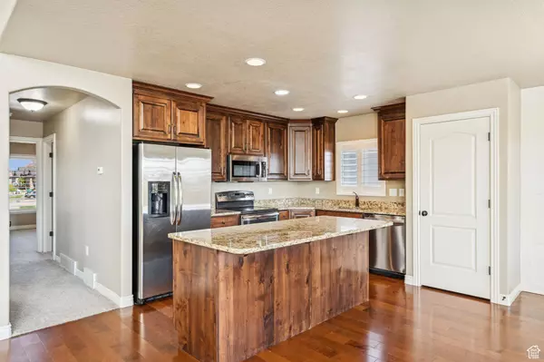 3555 W 3900 S, West Haven, UT 84401