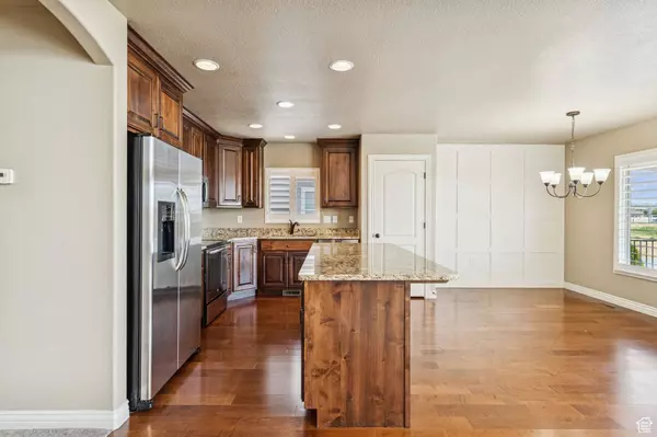 3555 W 3900 S, West Haven, UT 84401