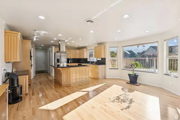 2382 SUMMERWOOD DR, Layton, UT 84040