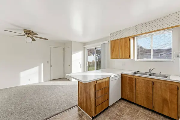 200 COBBLE CREEK RD, North Salt Lake, UT 84054
