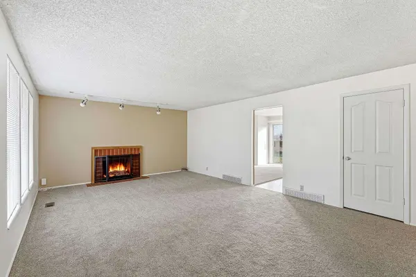 200 COBBLE CREEK RD, North Salt Lake, UT 84054