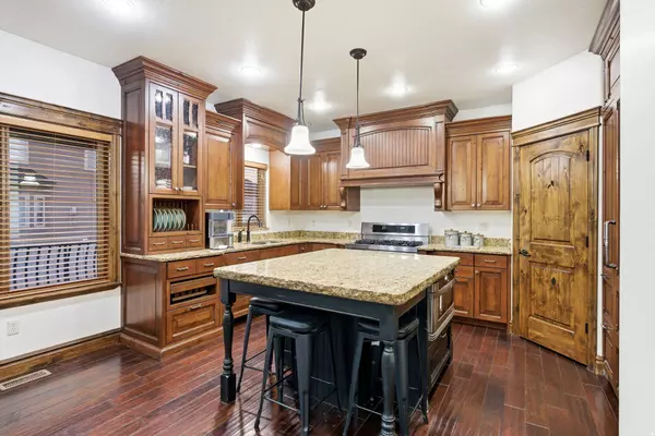 5997 ROUNDUP CT, Mountain Green, UT 84050