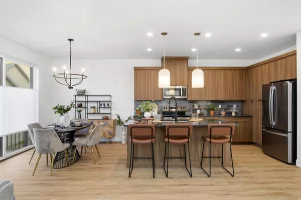 187 E 210 N #7, North Salt Lake, UT 84054