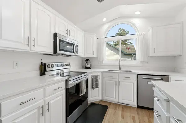 3285 S DAVIS BLVD, Bountiful, UT 84010