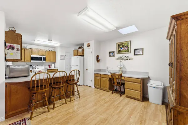 1246 E 3090 N, North Ogden, UT 84414
