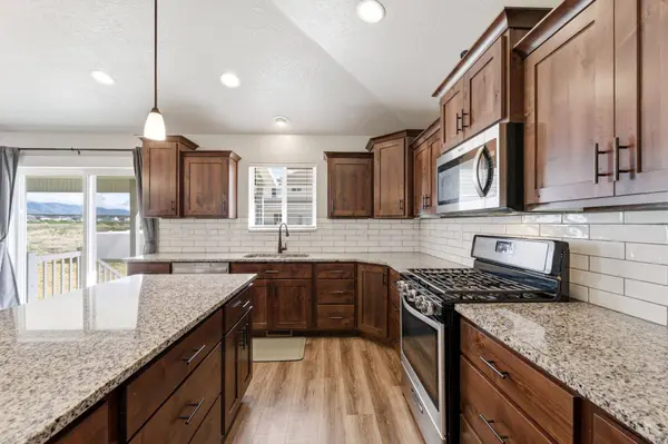 2267 W 2855 S, West Haven, UT 84401