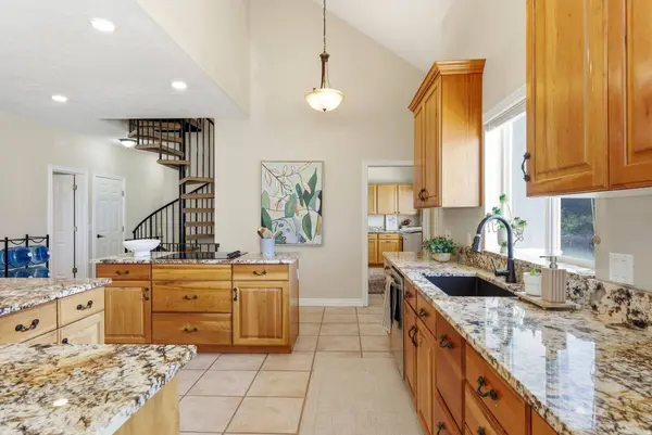 1440 E NORTHRIDGE DR, Bountiful, UT 84010