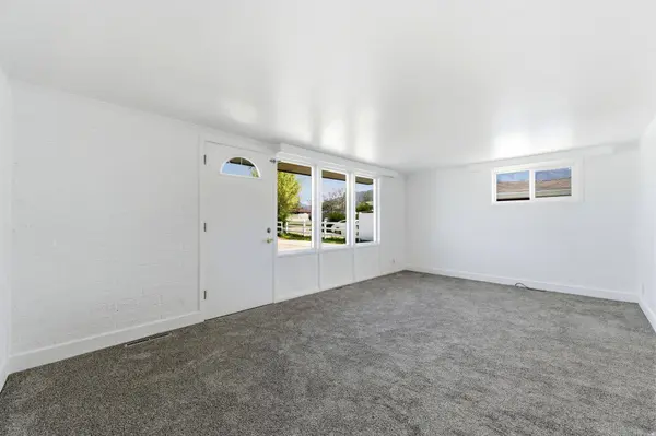 566 MILLER AVE, Layton, UT 84041