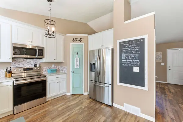1691 S 300 E, Kaysville, UT 84037