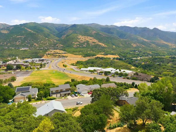 3071 N 2400 E, Layton, UT 84040