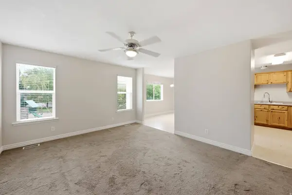 546 W 230 N, Layton, UT 84041