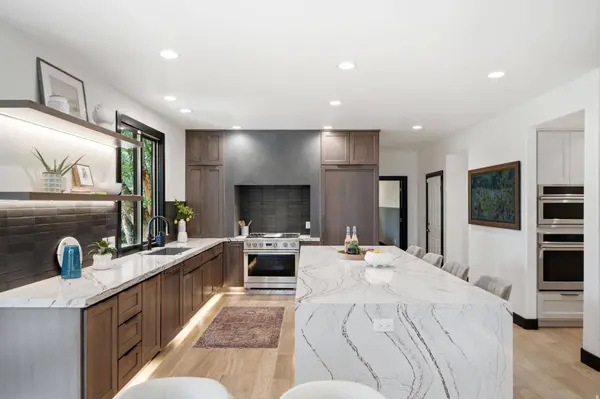 1017 N OAKRIDGE DR, Farmington, UT 84025