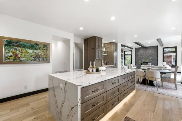 1017 N OAKRIDGE DR, Farmington, UT 84025