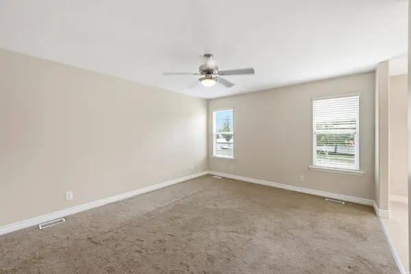 546 W 230 N, Layton, UT 84041